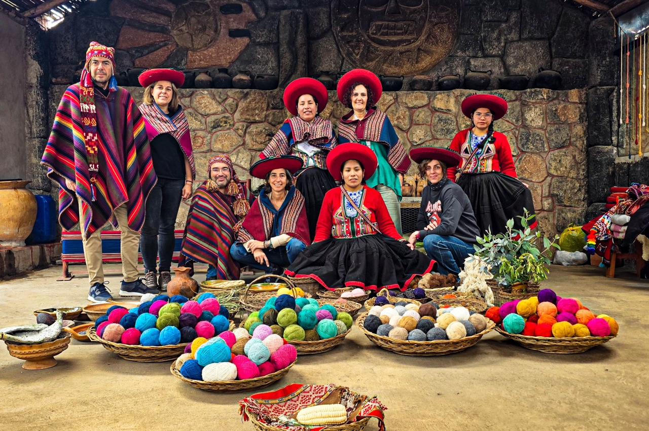 Excursion al Valle Sagrado, Pisac, Ollantaytambo, Moray y Minas de Sal de Maras